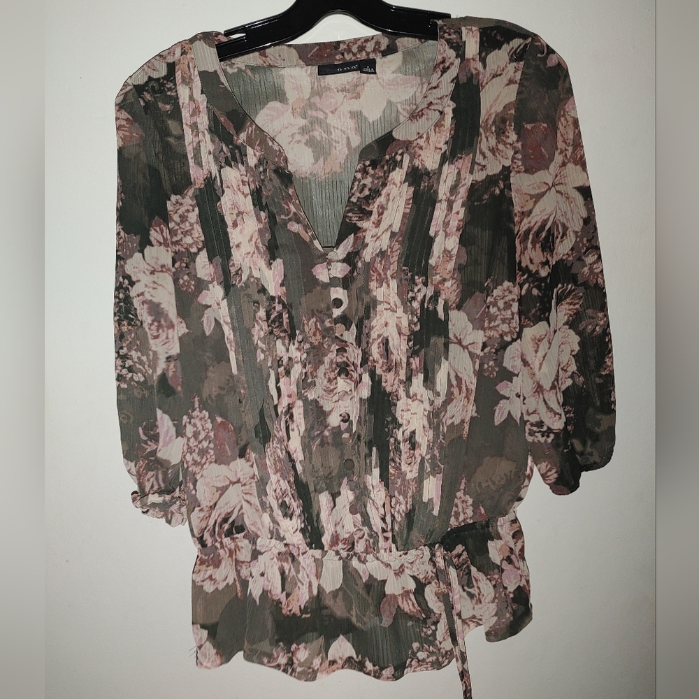 ANA brand floral print short sleeve top size small preowned